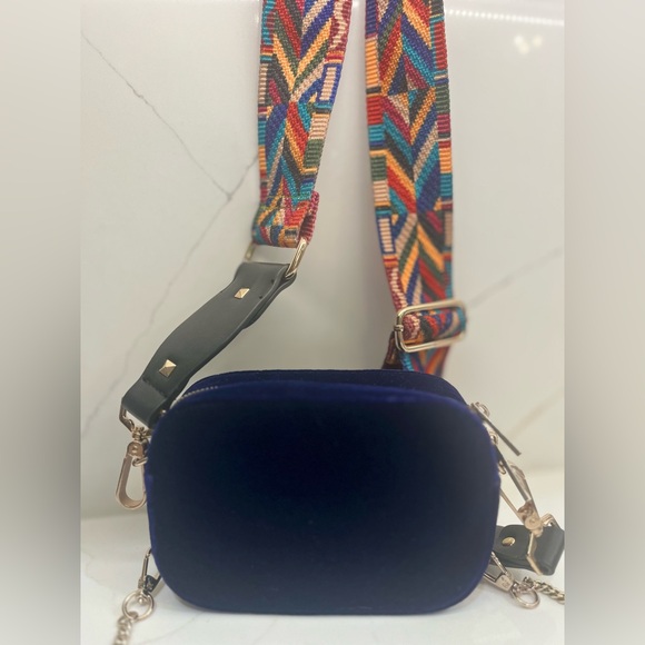 POPSUKI Handbags - POPSUKI Velvet Crossbody Bag